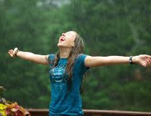 Hair Fall in Monsoon, One Of the Hectic Issue with Ladies Lovely Ornament