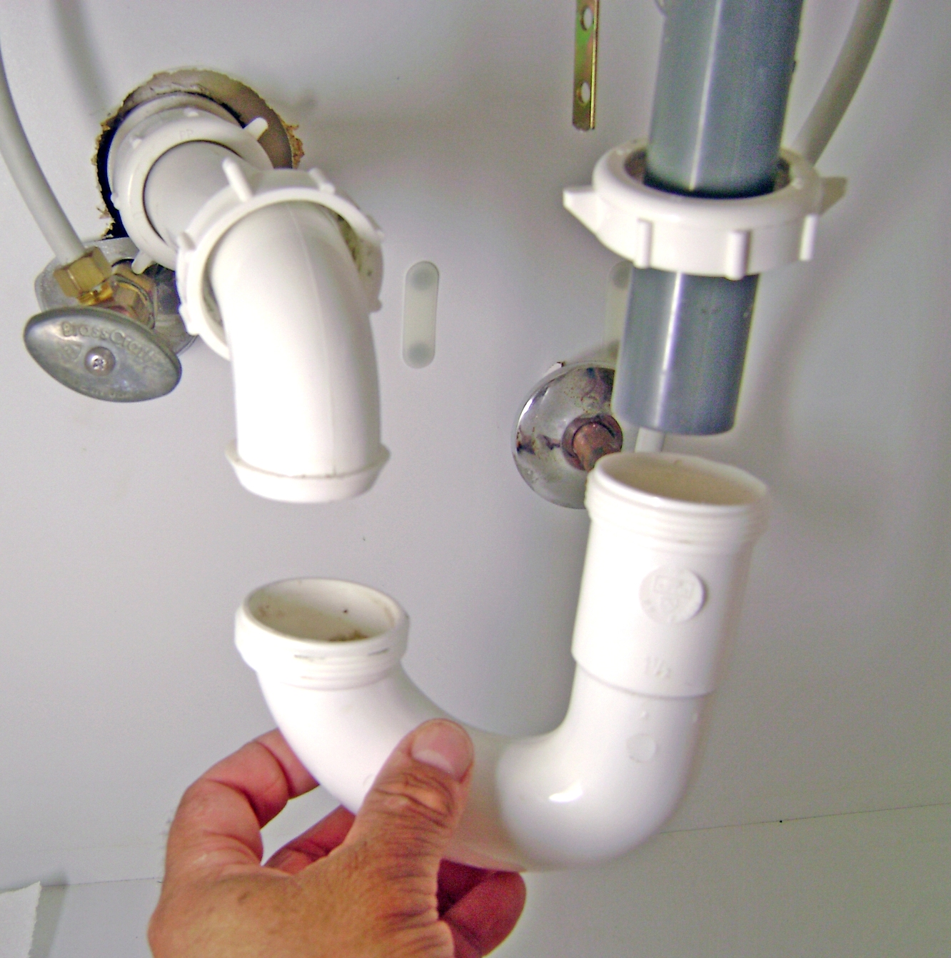 How to Replace the Drain Trap on a Sink